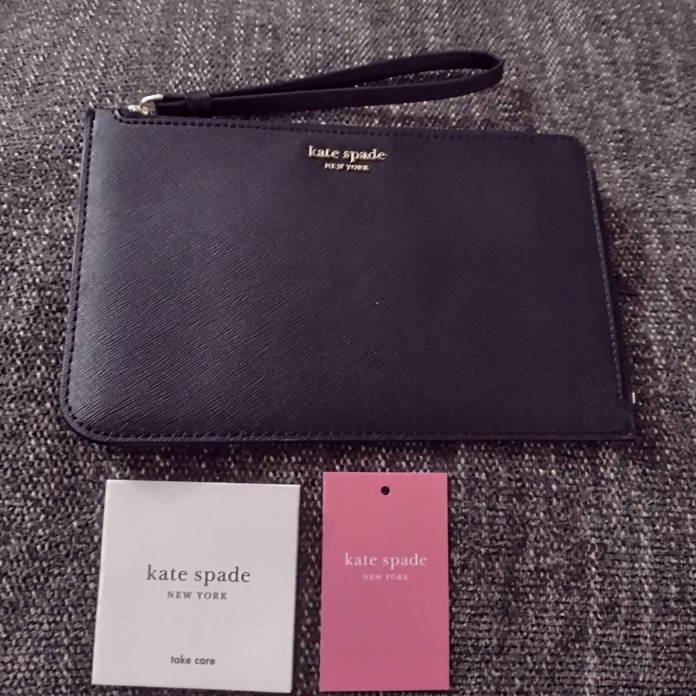 Kate Spade medium zip Wristlet Purse